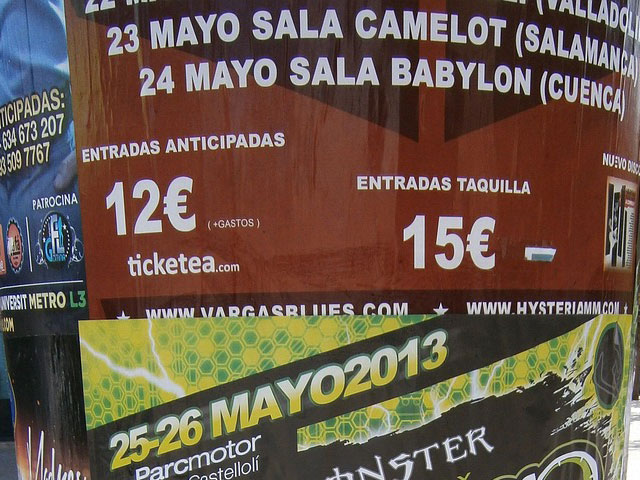 imagen de carteles de distintos tamaños